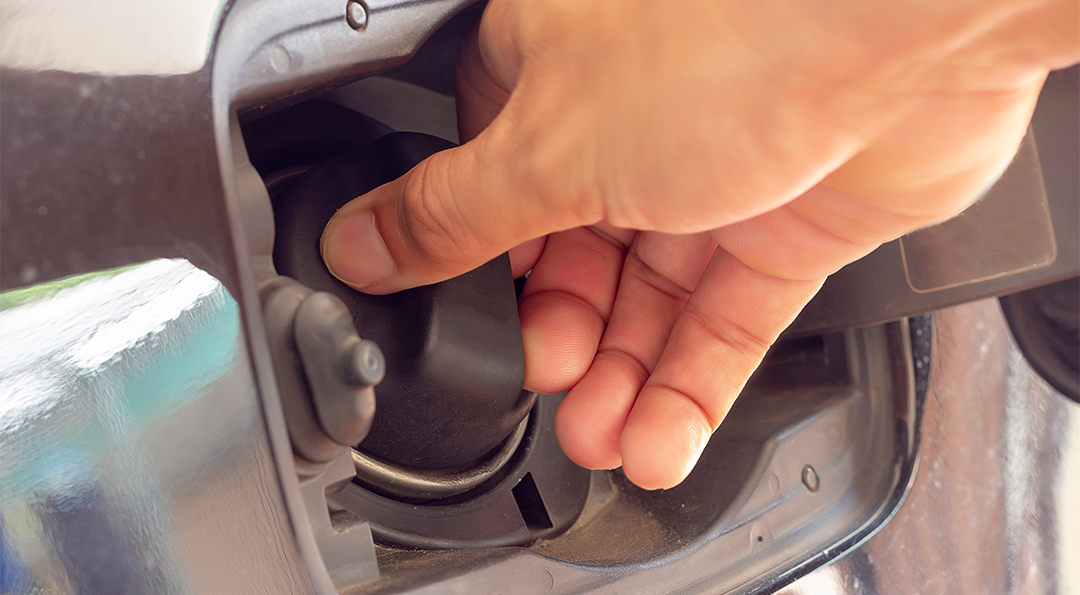 [생활 속 에너지] 초보 운전도 쉽게 하는 셀프주유소 이용방법 | GSC BP MH life energy self service gas station tip 20200528 6 1