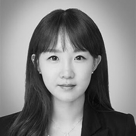 ESG 공시의 변신: 비재무에서 재무로, PR에서 IR로 | profile 신봄